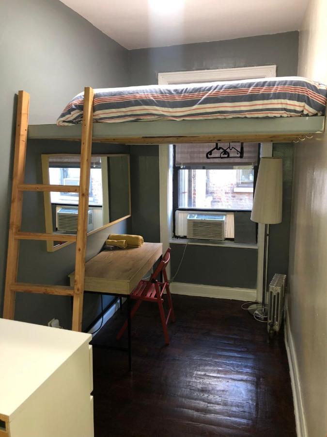 Private Room In A Shared Apartment 15 Minutes To Times Square! New York Esterno foto