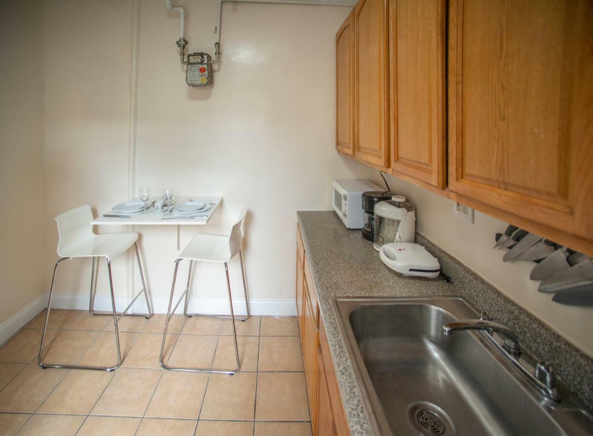 Private Room In A Shared Apartment 15 Minutes To Times Square! New York Esterno foto