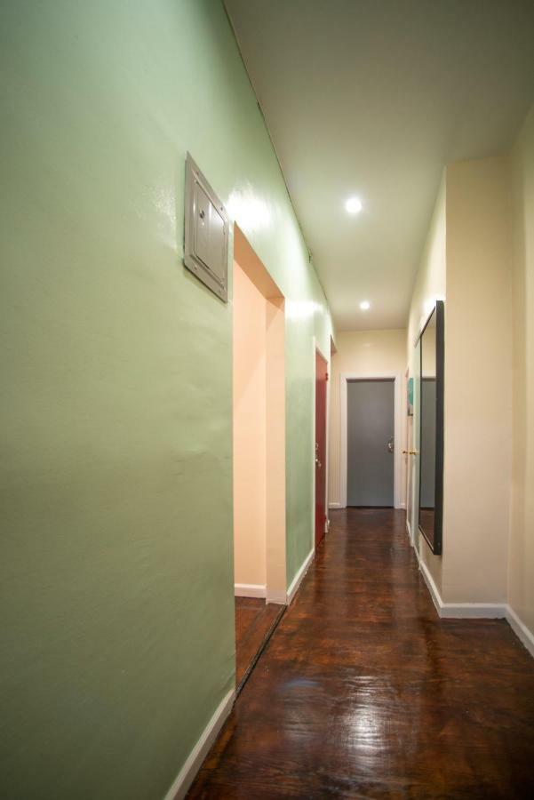 Private Room In A Shared Apartment 15 Minutes To Times Square! New York Esterno foto