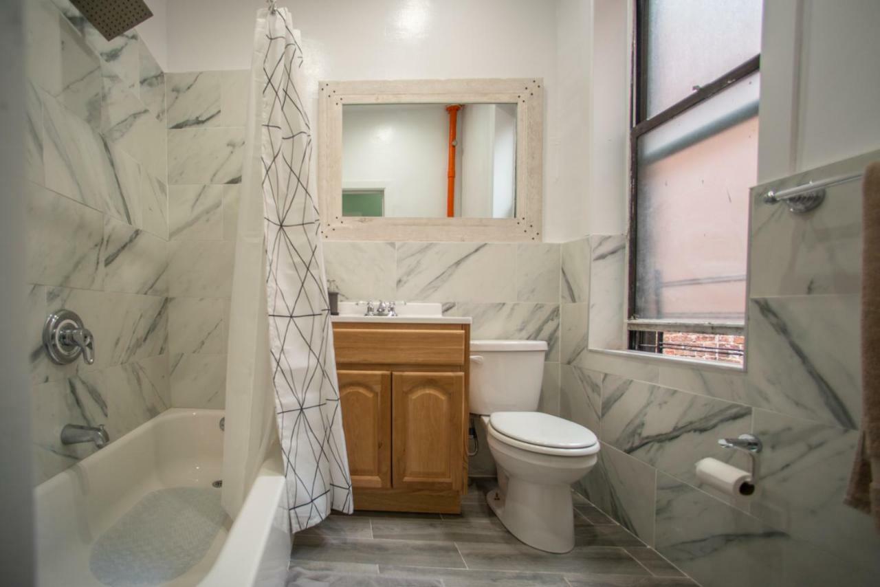 Private Room In A Shared Apartment 15 Minutes To Times Square! New York Esterno foto